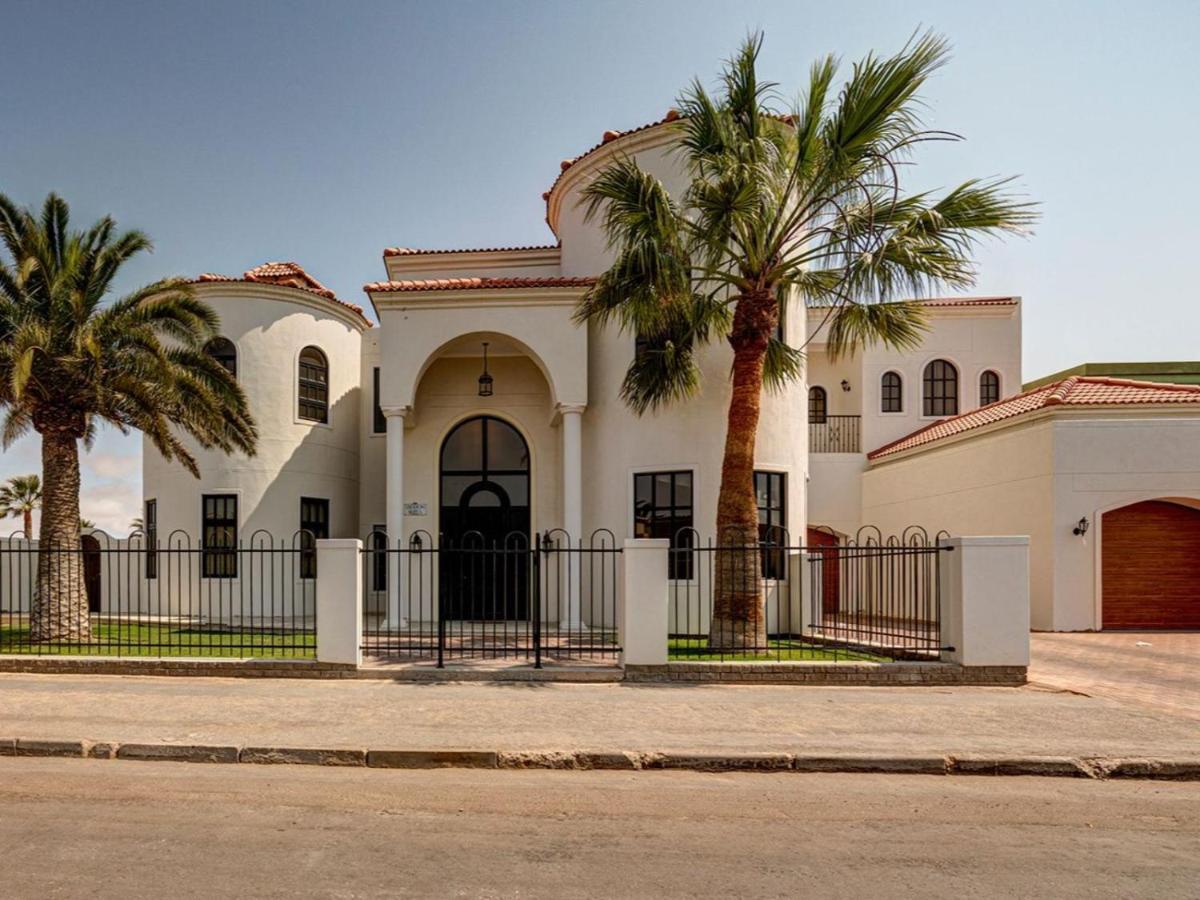 Lagoon Suites Guesthouse Cc Walvis Bay Esterno foto