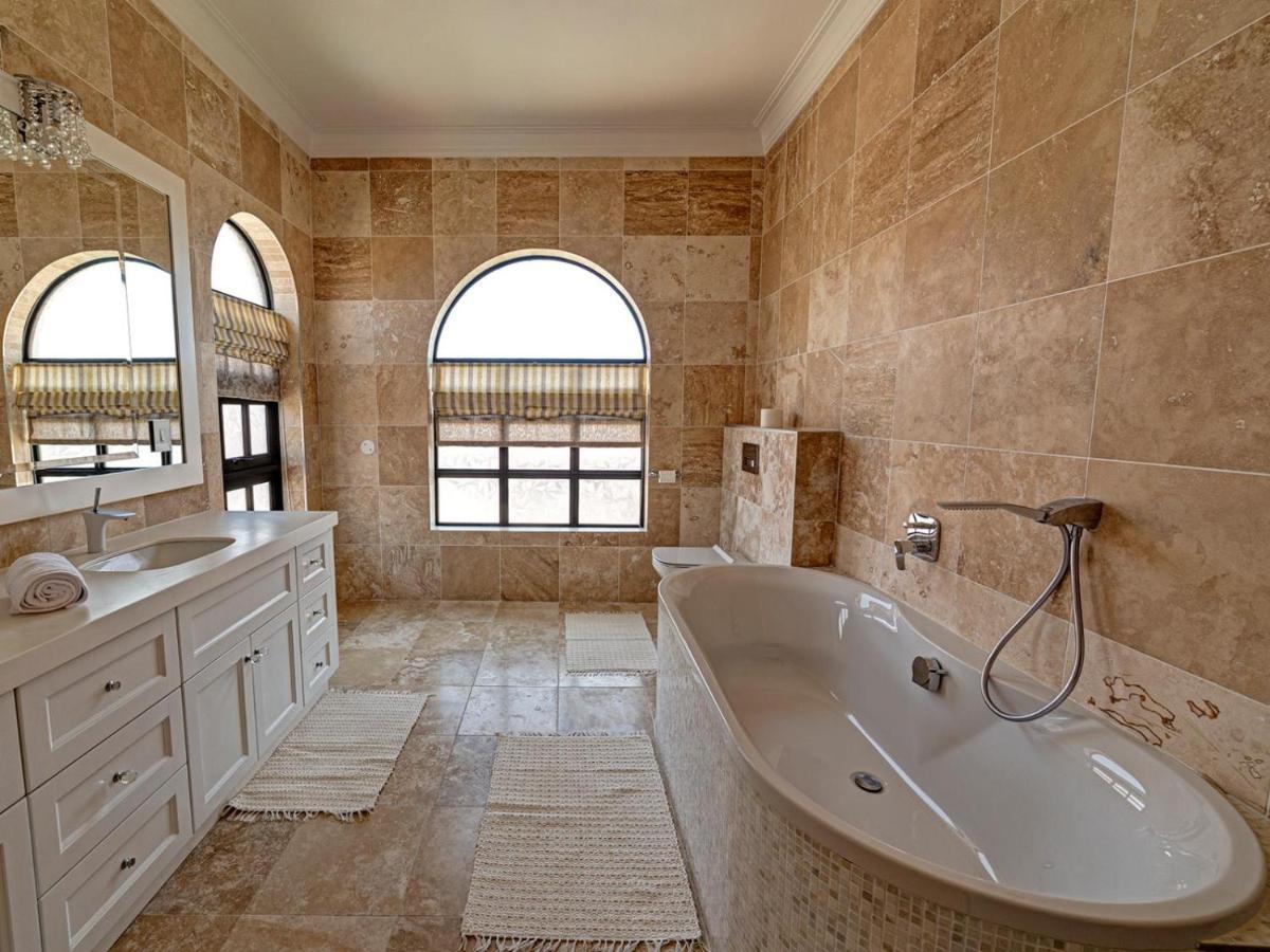 Lagoon Suites Guesthouse Cc Walvis Bay Esterno foto